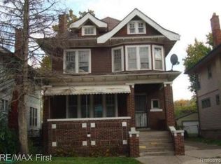 214 Tennyson St, Highland Park, MI 48203