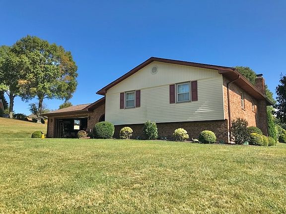 3rd image of 1714 Cottonwood Dr