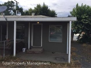 15718 Fuchsia Ave, Ivanhoe, CA 93235