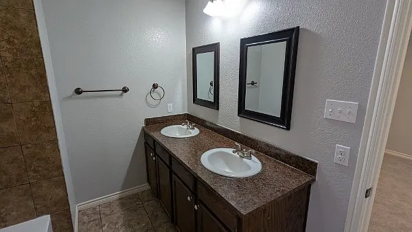 1722 Shawnee Dr — Photo 6
