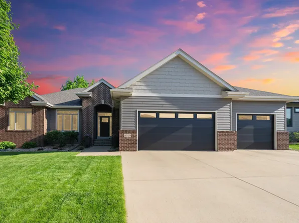 8709 E Palametto St, Sioux Falls, SD 57110