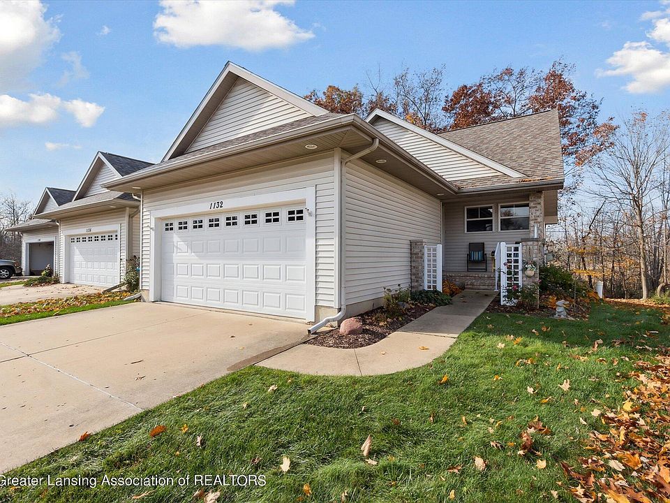 1st image of 1132 W Maide Marians Ct