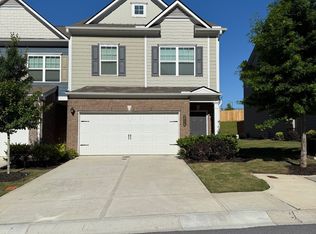 5726 Silver Lake Dr, Mableton, GA 30126