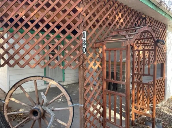 130 E Broadway St #2, Thermopolis, WY 82443