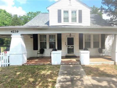 4239 Carver School Rd, Winston Salem, NC, 27105