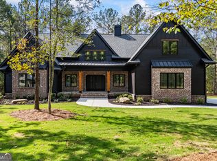 1250 Spratlin Mill Dr, Hull, GA 30646