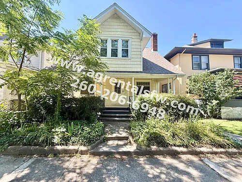 Floor plan 919 1/2 Rivermet Ave