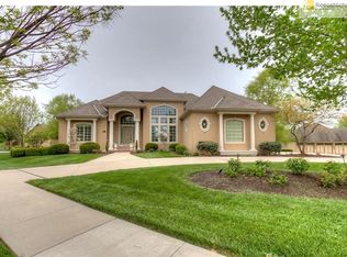 10117 N Park Ave, Kansas City, MO 64155