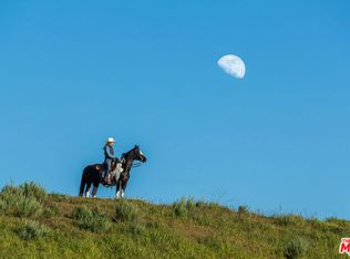 15102 Middle Ranch Rd, Moorpark, CA 93021