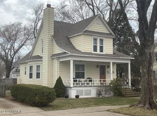 1700 Forres Ave, Saint Joseph, MI 49085