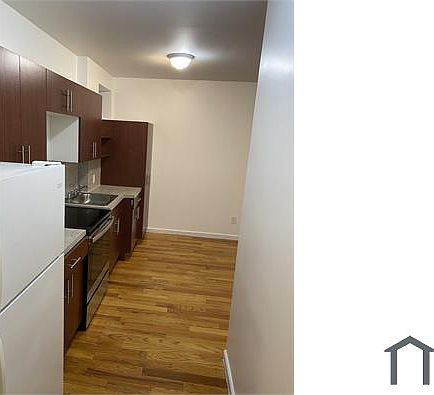 5th image of 2423 Mermaid Ave #2