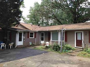 1015 Jones Rd, Roswell, GA 30075