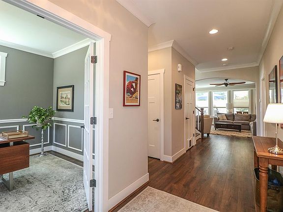 4th image of 7249 Thomas Dr