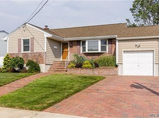 2553 Bedell St, Bellmore, NY 11710