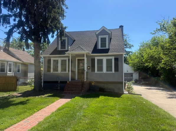 14 S Lenola Rd