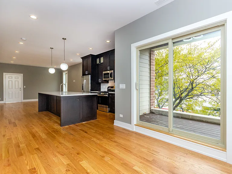 3459 W Belmont Ave #4 — Photo 6