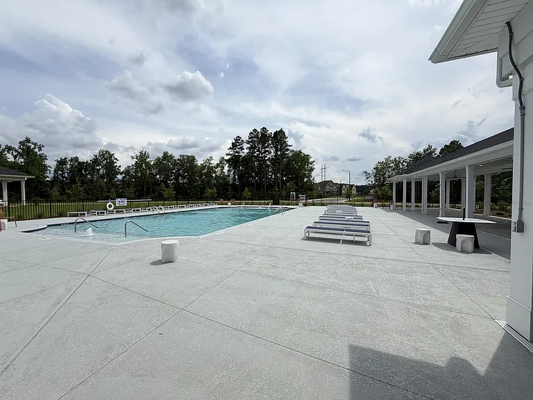 512 Outpost Way — Photo 40