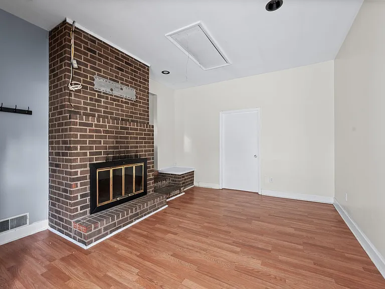 5409 Country Dr — Photo 18
