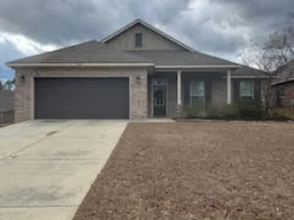 7463 Knollwood Ct, Pass Christian, MS 39571