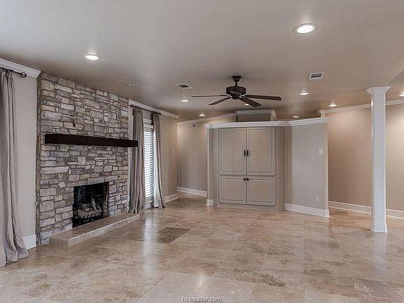 4th image of 1409 Angelina Cir