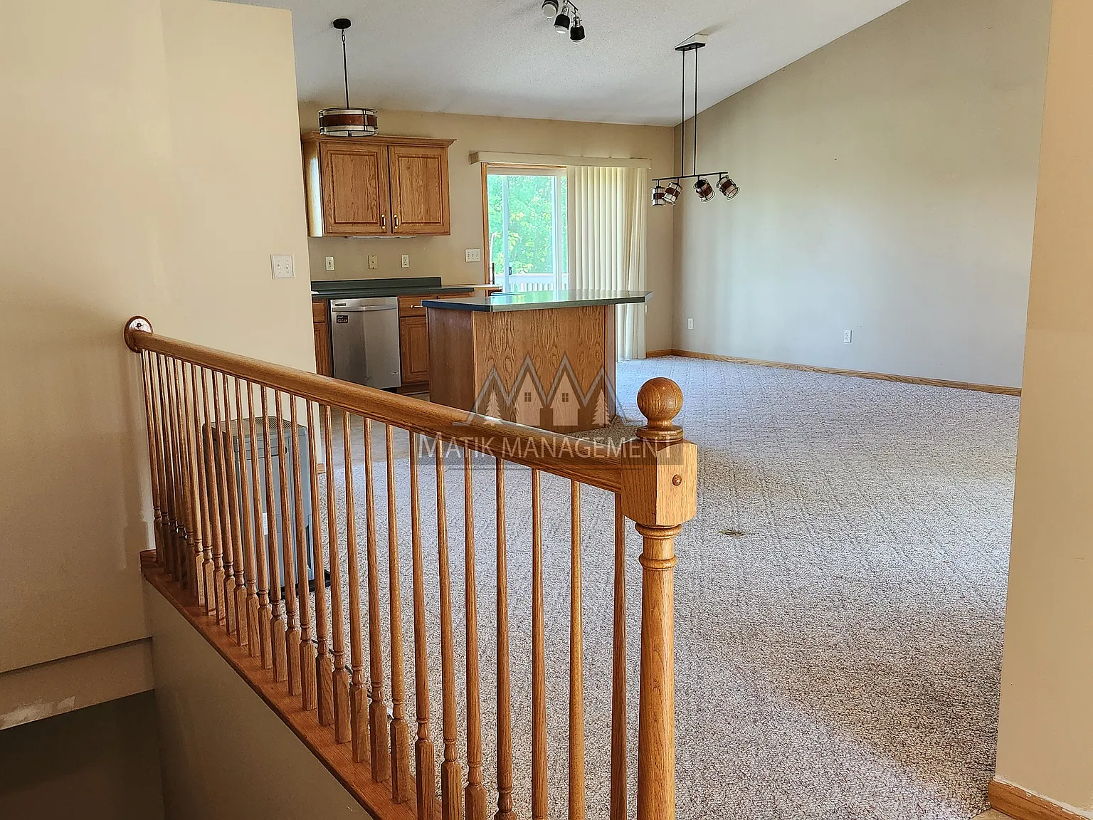 4 bed, $2,200 — Photo 4