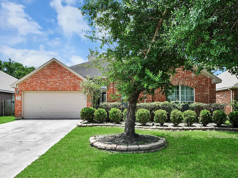 18027 Parkwille Ln — Photo 17
