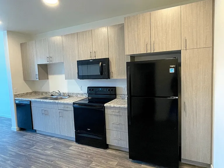 Academy Heights Apartments — Photo 5