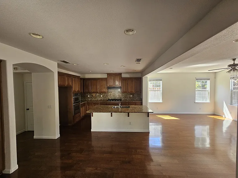 623 W Las Brisas Dr — Photo 31