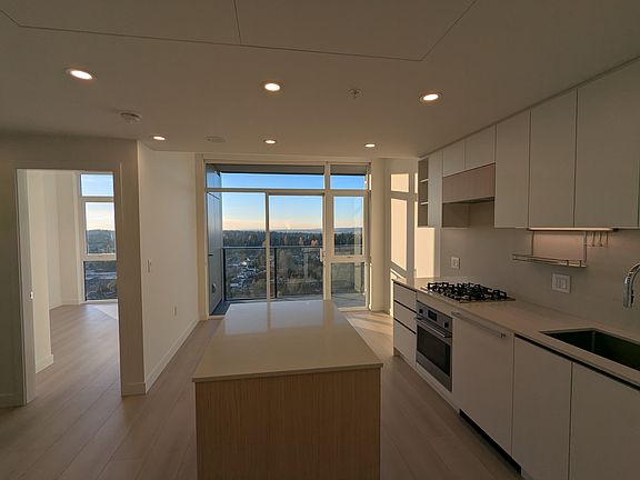 5th image of 13573 98a Ave #2205