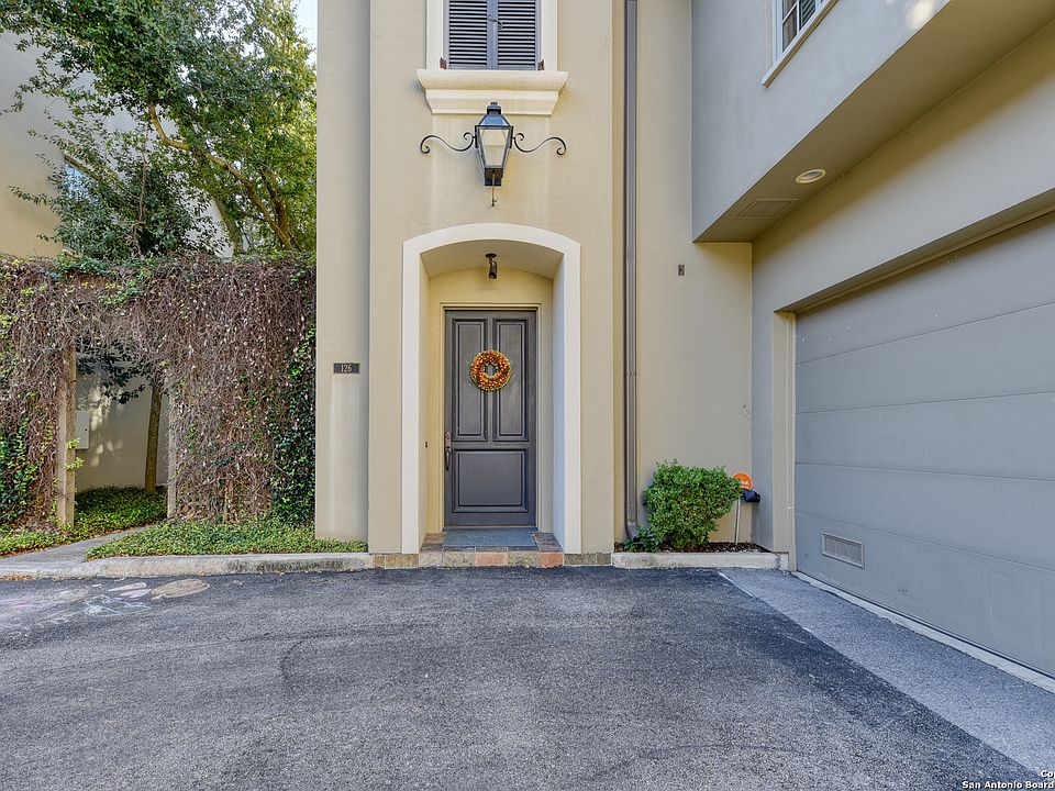 1st image of 126 HARRIGAN CT #126