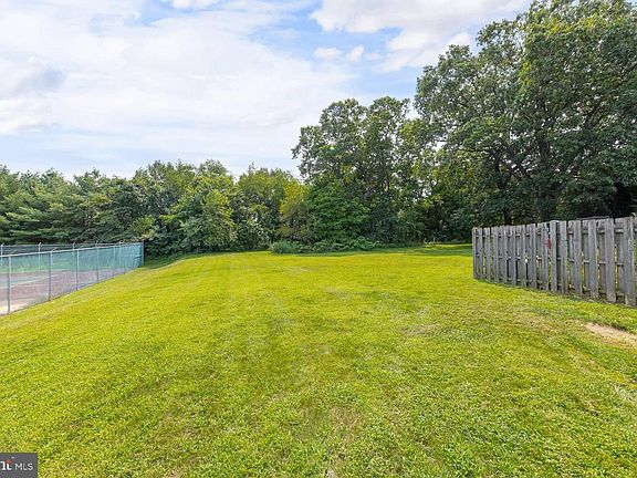 4th image of 713 Quest Ct