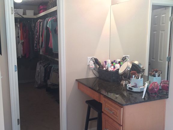 Master bath makeup vanity 