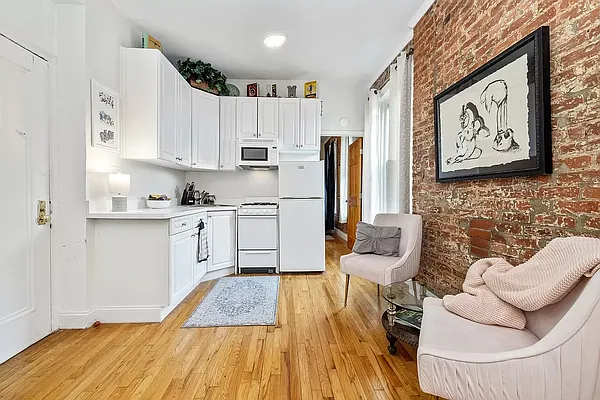 Rented by REAL New York | media 3