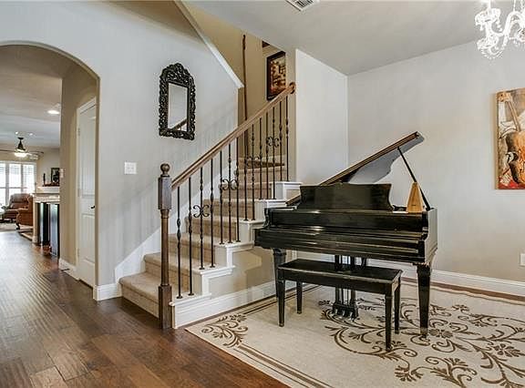 5th image of 3721 Madrone Way