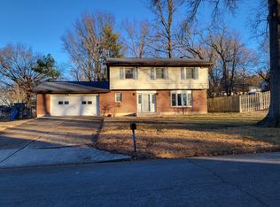 1305 Whitney Ln, Rolla, MO 65401