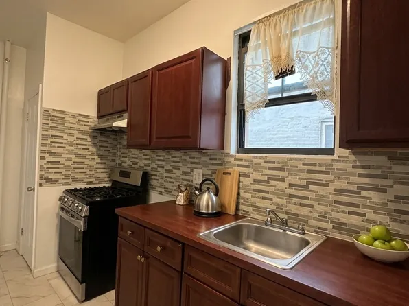 542 Chester St Floor 2, Brooklyn, NY 11212