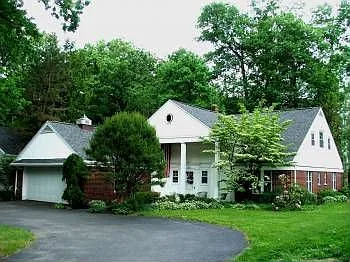 2610 Talmadge Rd photo 1