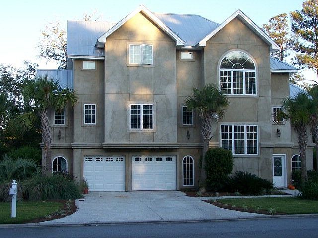 1st image of 131 Sunrise Dr