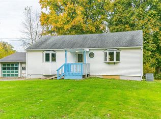 285 Gillett Rd, Spencerport, NY 14559
