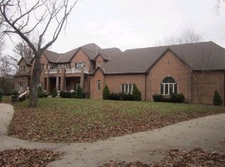 W284S3572 Grouse Ct, Waukesha, WI 53189