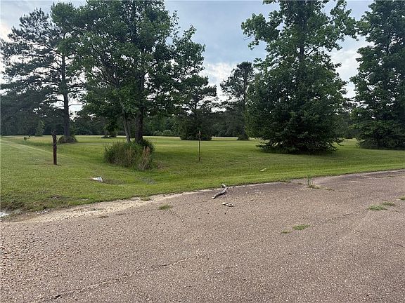 3rd image of Halbert Rd