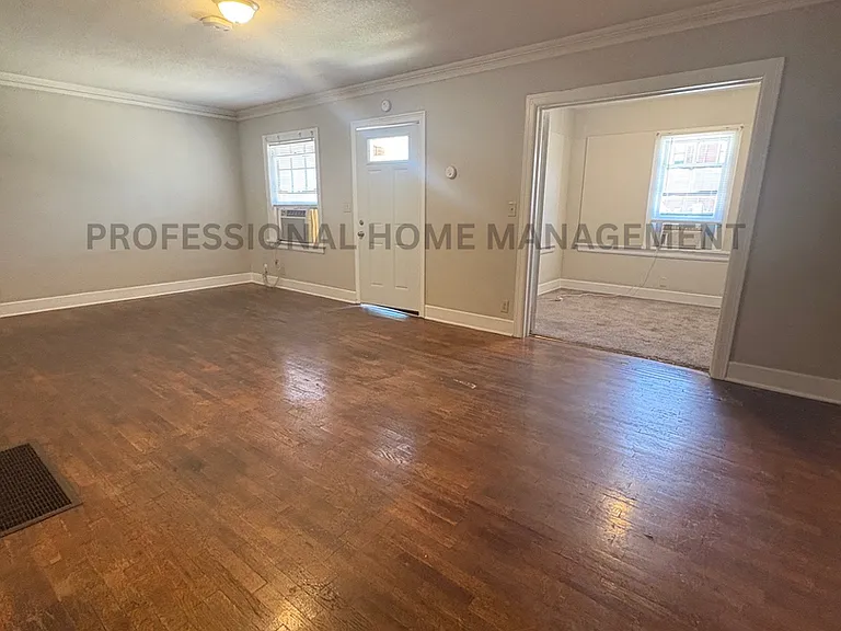 203 Old Mill Rd — Photo 7