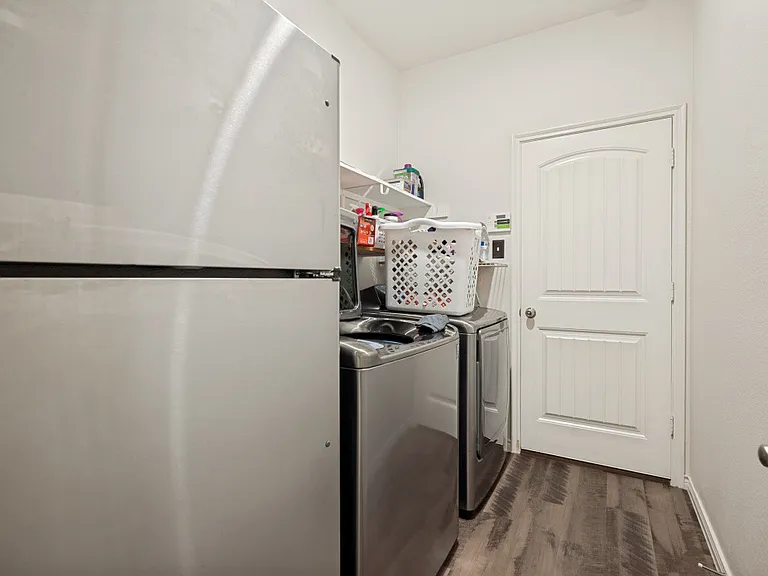 2920 Brazos Dr — Photo 14