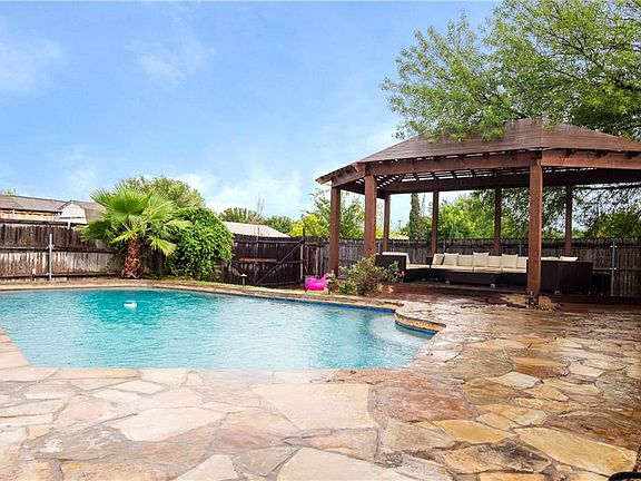 2nd image of 6016 Bogard Dr