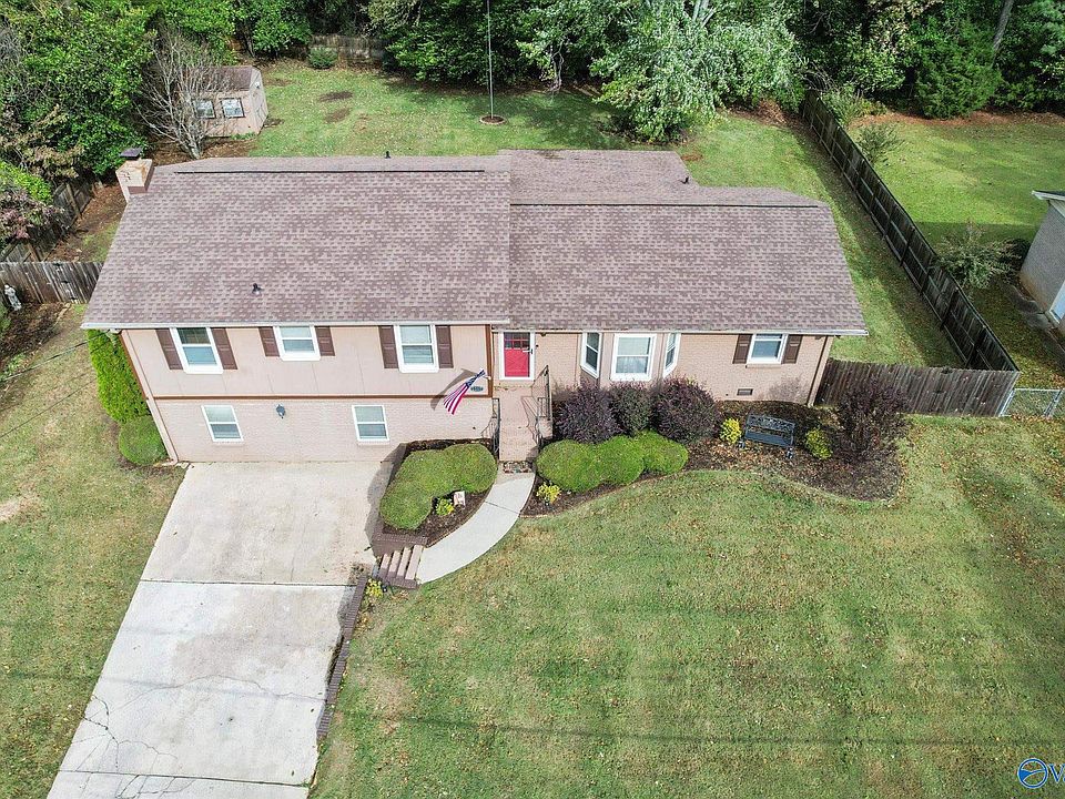 1st image of 1217 Briar Hollow Trl SE