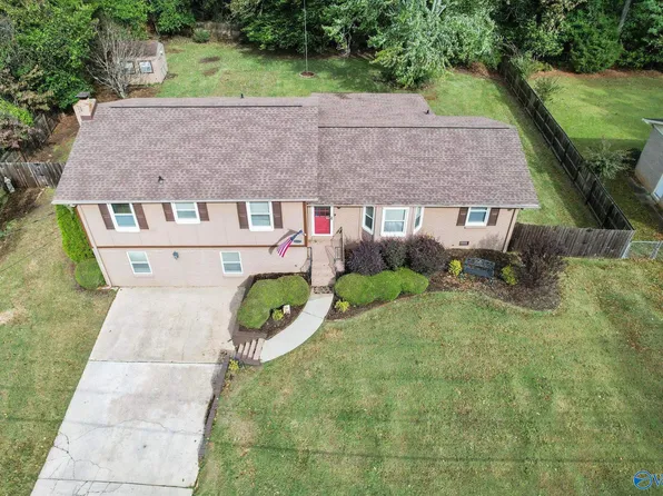 1217 Briar Hollow Trl SE, Huntsville, AL 35802
