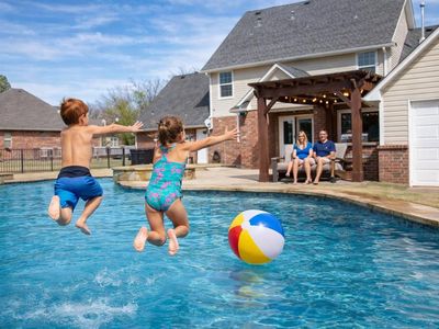 203 N Olde Bridge Rd, Moore, OK, 73160