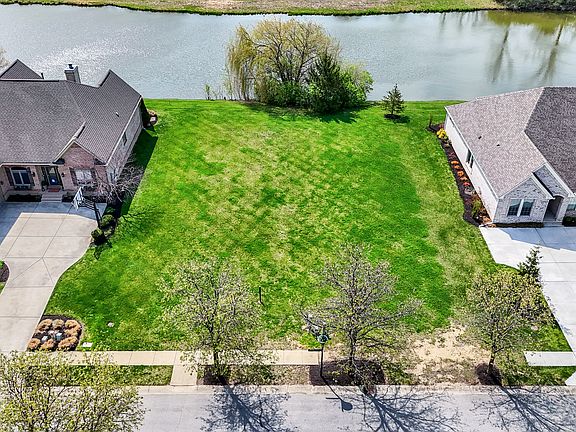 3rd image of 11995 Edgefield Dr