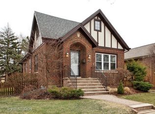 911 Cleveland Ave, Park Ridge, IL 60068