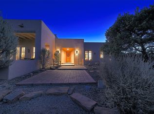 5 Arriba Cir, Santa Fe, NM 87506